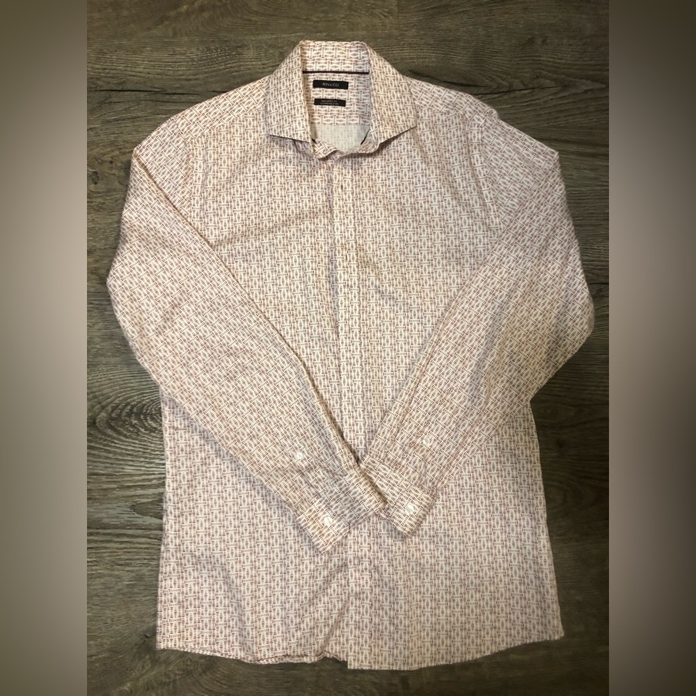 RW&CO  Tailored Fit dress shirt .Size medium, neck is 15-15 1/2 inches.